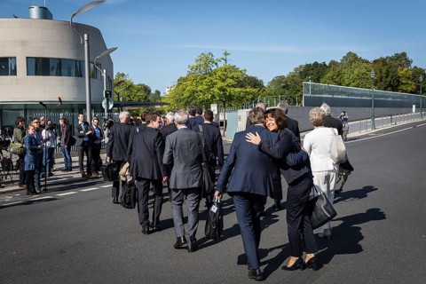 DEU Germany Germany Berlin Employees of the automotive industry on their way to the diesel summit