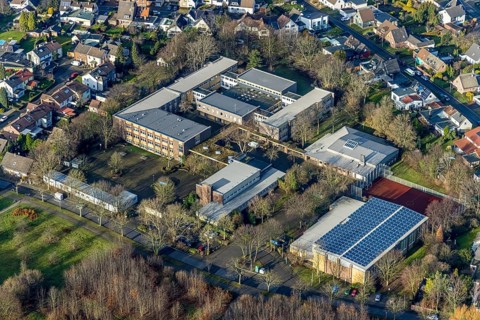 Aerial photo, Erich-Fried-Gesamtschule, Holsterhausen, Herne, Ruhr area, North Rhine-Westphalia,