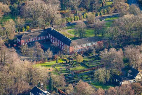 Aerial view, primary school Eickeler Park am Volksgarten Eickel, Eickel, Herne, Ruhr area, North