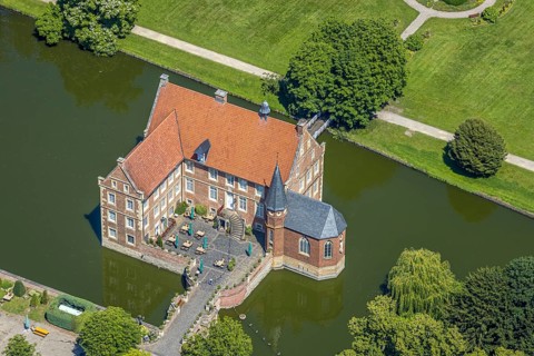 Aerial view, Burg Hülshoff, Museum in honour of the poet Annette von Droste-Hülshoff, Havixbeck,