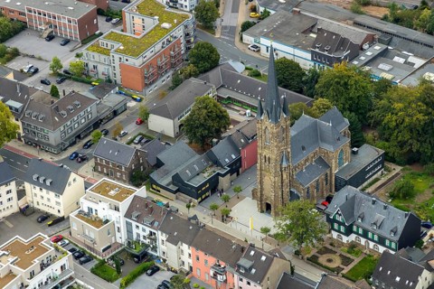 Aerial view, catholic church St. Suitbertus, Heiligenhaus, Ruhr area, North Rhine-Westphalia,