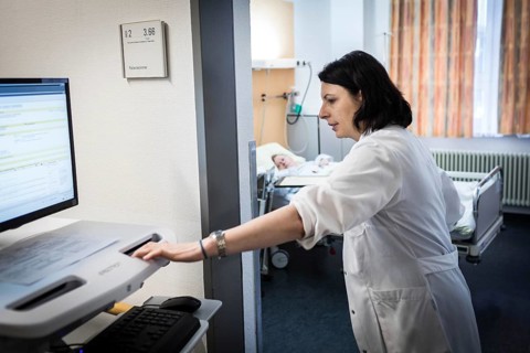 DEU Germany Germany Wittenberg Everyday life at the Paul Gerhardt Stift evangelical hospital in