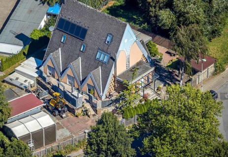 Aerial view, residential buildings Gneisenaustraße, renovation of a gabled house, Herne, Ruhr area,