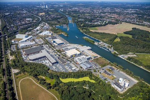 Aerial view, lock Herne-Ost, industrial estate Friedrich der Große, boats at the jetty, mooring