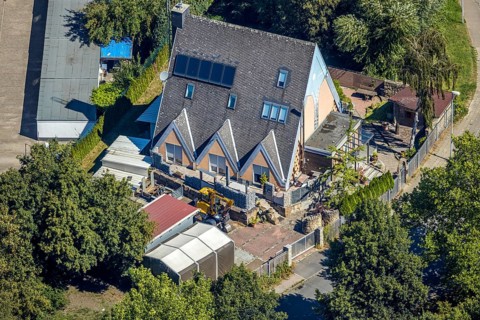 Aerial view, residential buildings Gneisenaustraße, renovation of a gabled house, Herne, Ruhr area,