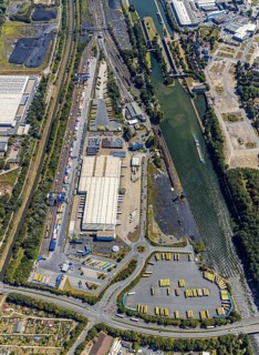 Aerial view, commercial area Am Westhafen, CTH Container Terminal Herne GmbH, Müller - Die lila