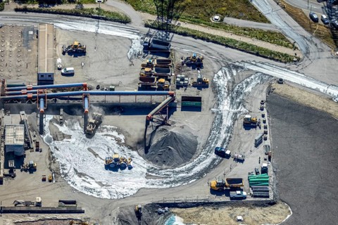 Aerial view, central landfill Emscherbruch ZDE, former Graf Bismarck colliery, loading, lorry