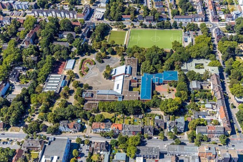 Aerial photo, comprehensive school Wanne-Eickel, sports ground Wilhelmstraße, Herne, Ruhr area,