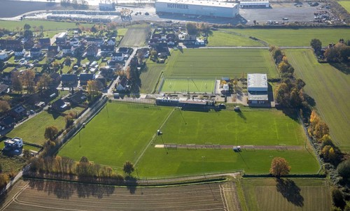 Aerial view, sports fields TUS 46/68 Uentrop, Giesendahlhalle im Giesendahl, Uentrop, Hamm, Ruhr