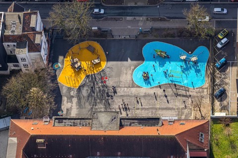 Aerial view, remodelled primary school Kunterbunt with newly designed schoolyard, former