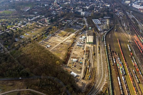 Aerial view, Heitkamp-Brache an der Landgrafenstraße / Langekampstraße, railway tracks freight yard