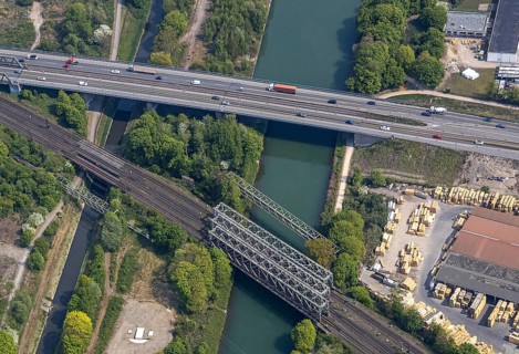 Motorway bridge A43 over the Rhine-Herne Canal will be closed for trucks, Emscher, A43 motorway,