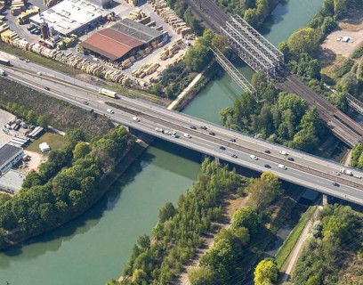 Motorway bridge A43 over the Rhine-Herne Canal is closed for trucks, Emscher, A43 motorway,