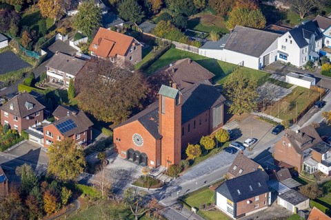 Aerial view, Catholic Church of the Holy Family, Rhynern, Hamm, Ruhr area, North Rhine-Westphalia,