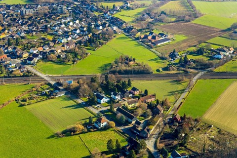 Aerial view, railway crossing Große Werlstraße, Hamm, Ruhr area, North Rhine-Westphalia, Germany,