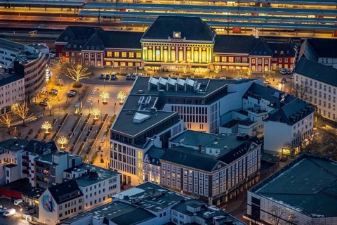 Aerial view, night view of Hamm main station, Bahbofsvorplatz, Hamm library, Platz der Deutschen