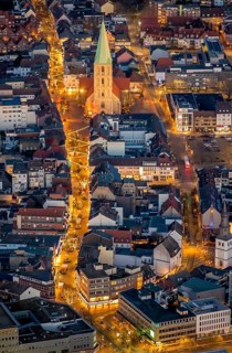Aerial view, night shot of the pedestrian zone Hamm, Weststraße, Pauluskirche, Widumstraße,