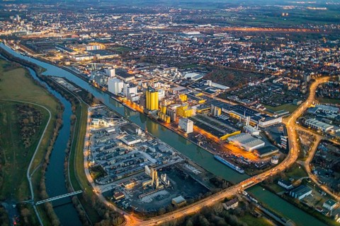 Aerial view, Hammer harbour, Datteln-Hamm canal. River Lippe, Brökelmann + Co, Ölmühle und