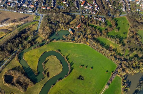 Aerial view, mill ditch, mill pond, oxbow lake of the Lippe, An der Schlossmühle, Hamm, Ruhr area,