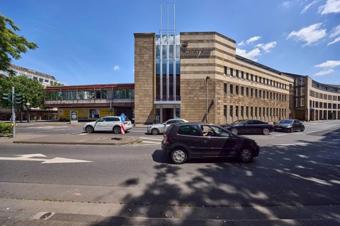 Deutsche Bank, commercial building, general architecture, building, alleyway, road markings