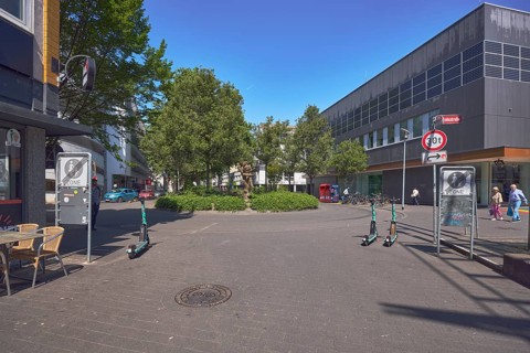 Pedestrian zone, traffic sign at the end of the pedestrian zone, turning loop, general