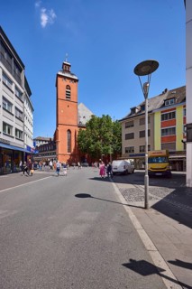 City center, church, St. Quintin, lantern, general architecture, pedestrian as a secondary motif,