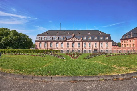 State Chancellery, New Armoury, historic building, baroque style, curb, gardens, flower bed, lawn,