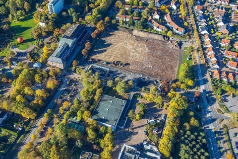 Aerial view, construction section of the Green Environmental Axis at Maxipark, construction site