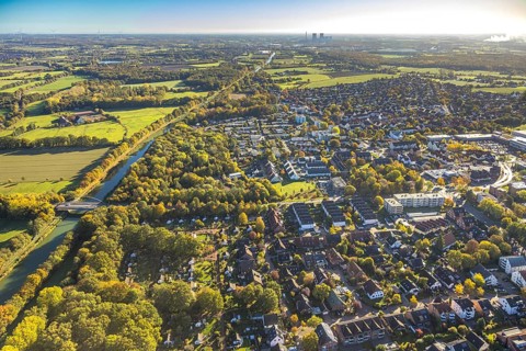 Aerial view, Werries residential area on the Datteln-Hamm Canal, Ostwennemarstraße canal bridge,