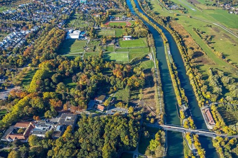 Aerial view, TusÃƒÂª Altes Fährhaus Restaurant am Datteln-Hamm Canal and Lippe River, Canal Ferry