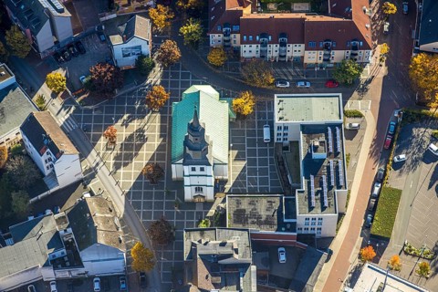 Aerial view, evangelische Jugendkirche/Lutherkirche, autumnal trees, Mitte, Hamm, Ruhr region,