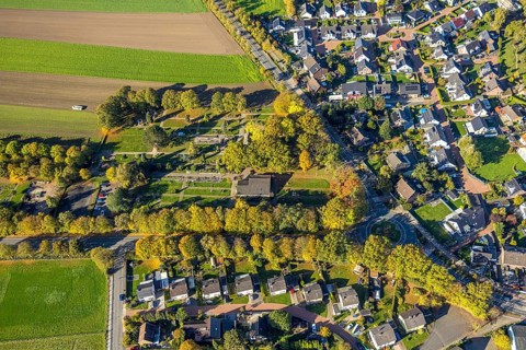 Aerial view, Haverwiese and Kirchspiel Straße, residential area district of Pelcum with meadows and