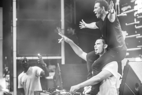 EDITORIAL and NEWS ONLY, rare moment in history of edm festivals: joint DJ back to back performance