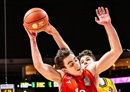 Basketball BBL Bundesliga, Alba Berlin - FC Bayern Munich Basketball from left Justinian Jessup (FC
