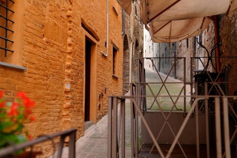 Alley, Urbino, Pesaro and Urbino Province, Marche, Italy