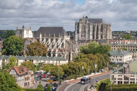 View of the city center, taken from the Table d'Orientation de Beauvais. In the center, the Gothic