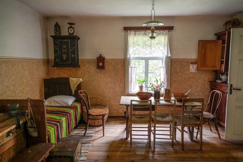Living room, bed, Kazaki house, wooden house, Latvian Ethnographic Open-air Museum, Brivdabas iela,