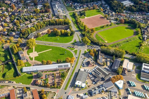 Aerial view, LVR-Niederrheinmuseum Wesel, Wesel citadel, old wall with preserved fortress, road