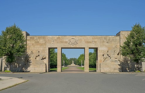 Entrance, portal, Brothers' Cemetery, National Memorial to the Fallen of the First World War and