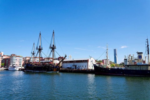 Worlds largest ocean going wooden sailing ship, replica of historic Swedish East Indiaman Gotheborg