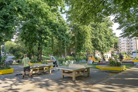 People, leisure, Karhupuisto Park, Kallio, Helsinki, Finland