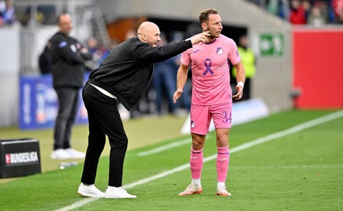 Coach coach Christian Ilzer TSG 1899 Hoffenheim on the sidelines in discussion with Vladimir Coufal