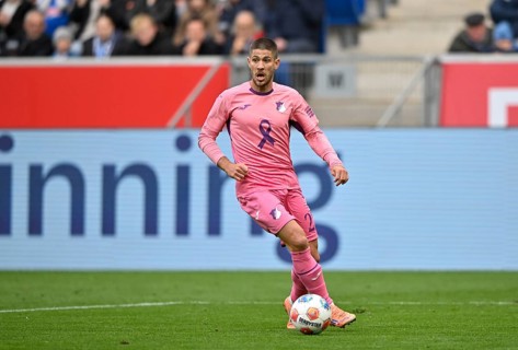 Andrej Kramaric TSG 1899 Hoffenheim (27) Action on the ball jersey of TSG 1899 Hoffenheim, special