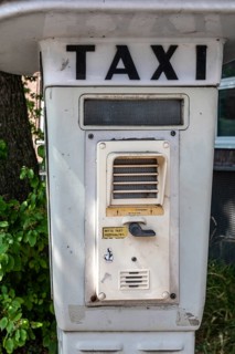 Call post at the Münsterstraße taxi stand in Rath — Düsseldorf, North Rhine-Westphalia, Germany
