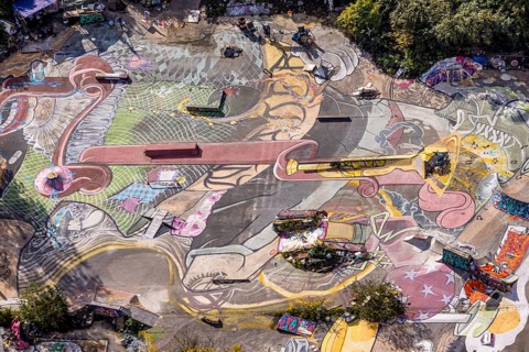 Aerial view, graffiti on the square Harkortstraße corner Münchener Straße, Holsterhausen, Essen,