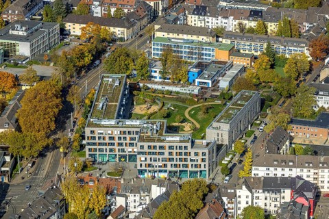 Aerial view, AWO Kita Rubensstraße Cranachhöfe with playground, Holsterhauser Platz, above Städt.