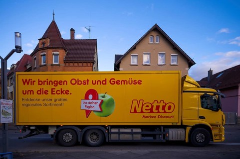 Truck, delivery van, NETTO, brand discount, logo, Feuerbach district, Stuttgart, Baden-Württemberg,
