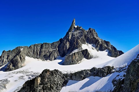 View of the Glacier du Géant from the Télécabine Panorama Railway, behind the Dente del Gigante,