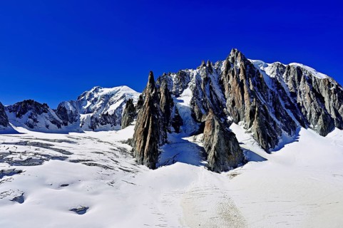 View of the mountains from the Télécabine Panorama Railway, Mont Blanc, Le Mont Blanc du Tacul, in