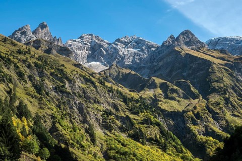View of Trettachspitze, Mädelegabel, Hochfrottspitze and Bockkarkopf, near Einödsbach, Allgäu